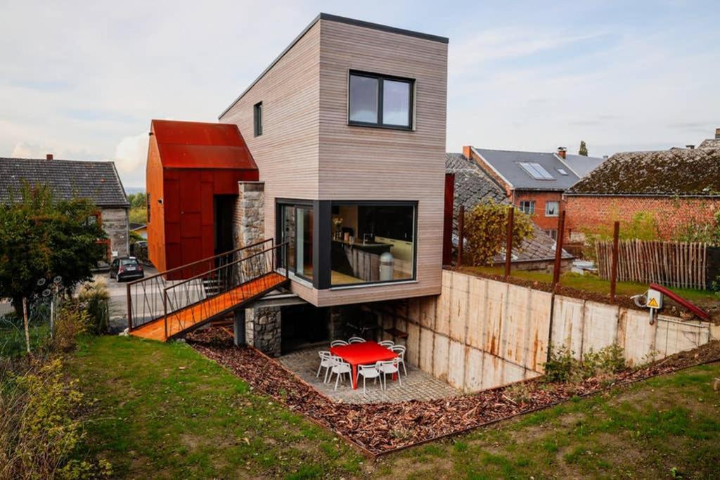 Amazon Corten Marche-en-Famenne Exteriör bild